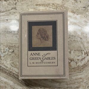 Anne of Green Gables Book Wallet